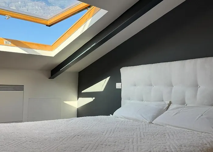 Διαμέρισμα Explore From Location *