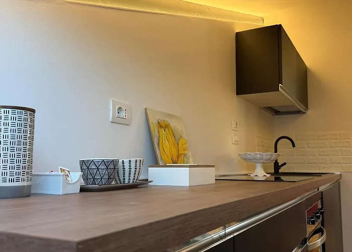 Διαμέρισμα Explore From Location *